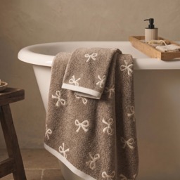 OHS 100% Cotton Bow Print Bath Towel - Natural - thumbnail 1