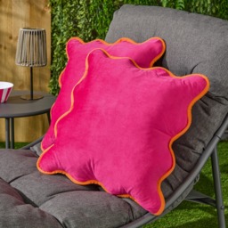 OHS Matte Velvet Scallop Edge Cushion Covers, Hot Pink/Orange - 45 x 45cm - thumbnail 1