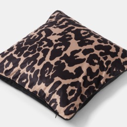 OHS Leopard Print Matte Velvet Cushion Covers, Monochrome - 45 x 45cm - thumbnail 4