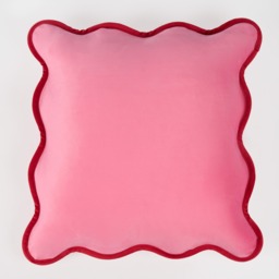 OHS 2 Pack Matte Velvet Scallop Edge Cushion Covers, 45 x 45cm - Pink/Red - thumbnail 3