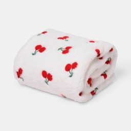 OHS Cherry Embossed Fleece Throw - Cream/Red - thumbnail 2