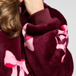 OHS Adults Bow Print Hoodie Blanket - Burgundy/Pink - thumbnail 4
