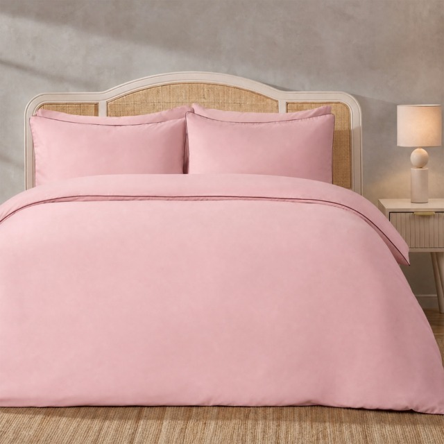 OHS Piped Edge Duvet Cover Set, Blush/Burgundy - Double - image 1
