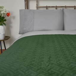 OHS Quilted Throw, Forest Green - 200 x 240cm - thumbnail 4