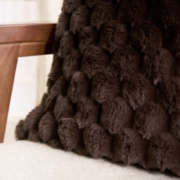 OHS Thick Faux Fur Waffle Cushion Covers, Chocolate - 45 x 45cm - thumbnail 2