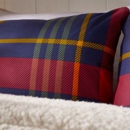 OHS Coverless Sherpa Reversible 10.5 Tog Duvet Set, Red/Navy - Single - thumbnail 4