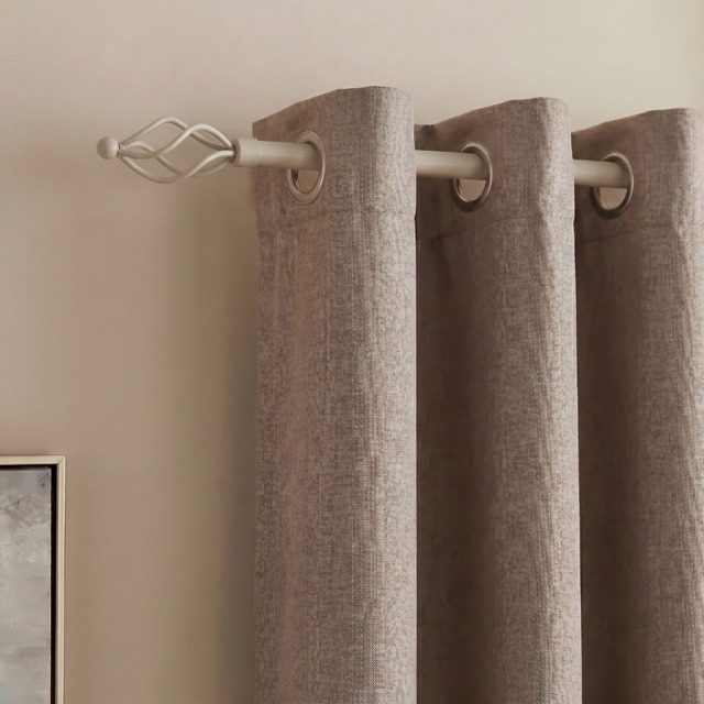 OHS 28mm Extendable Twist Curtain Pole, Natural - 120-220cm - image 1