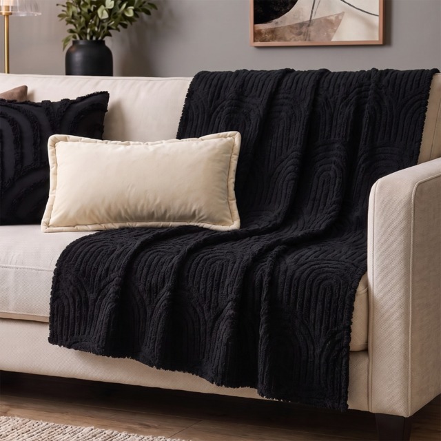 OHS Tufted Arches Teddy Fleece Throw, Black - 180 x 200cm - image 1