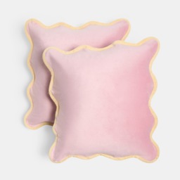 OHS 4 Pack Matte Velvet Scallop Edge Cushion Covers with Cushion - Pink/Yellow - thumbnail 3