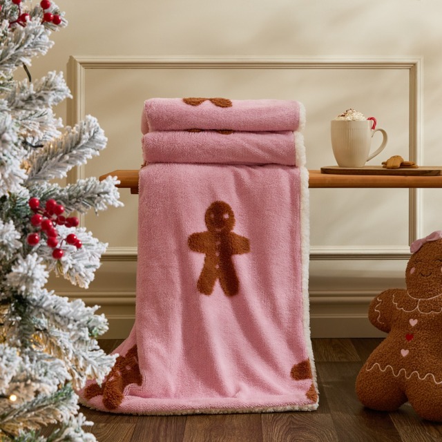 OHS Tufted Gingerbread Fleece Throw - Pink - image 1