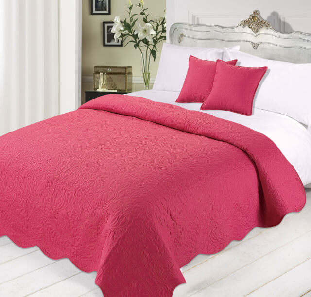 Quilted Embossed Bedspread with Cushions Set -Raspberry