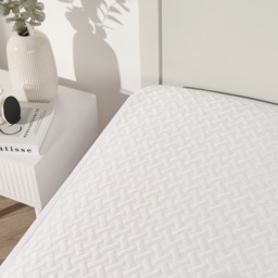 OHS Cooling Mattress Protector, White - King - thumbnail 3
