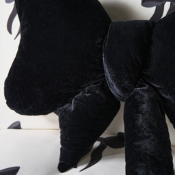 OHS Velvet Bow Shaped Cushion - Black - thumbnail 2