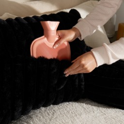 OHS Ribbed Faux Fur Cuddle Cushion with Heatable Pocket - Black - thumbnail 3