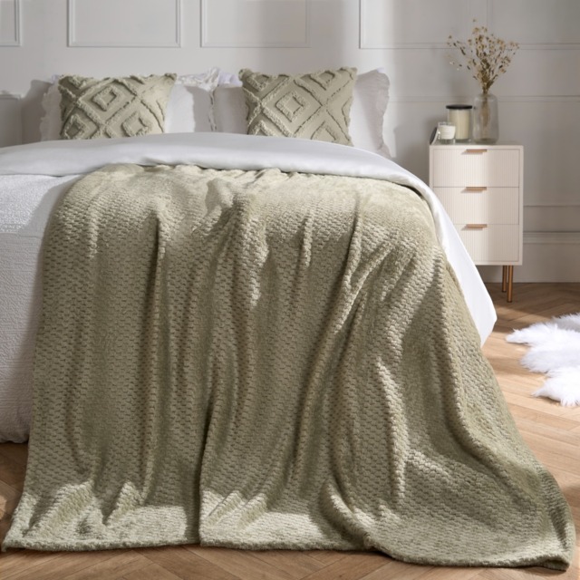 OHS Waffle Fleece Throw, Sage - 200 x 240cm - image 1
