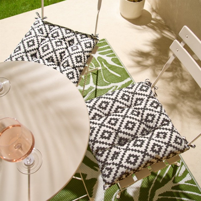 OHS 2 Pack Indoor/Outdoor Geometric Print Seat Pads, Grey/White - 40 x 40cm - image 1