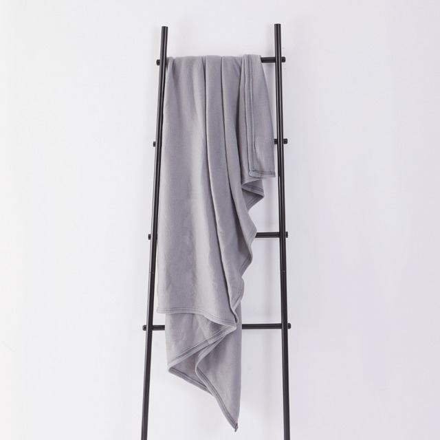 Fleece Blanket 120x150cm - Silver - image 1