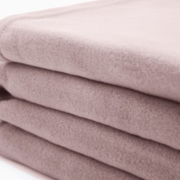 OHS Plain Fleece Throw, Blush Pink - 120 x 150 cm - thumbnail 4