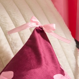 OHS 4 Pack Bow Print Cushion Covers - Burgundy - thumbnail 2