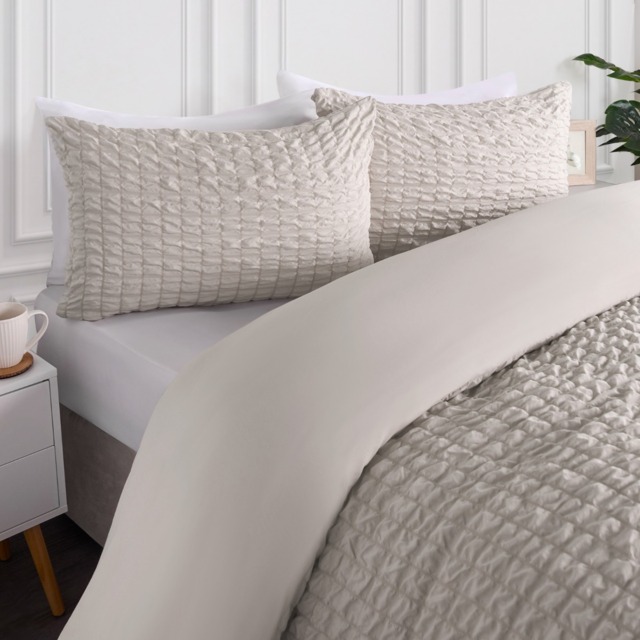 OHS Geometric Seersucker Duvet Set, Natural - Double - image 1