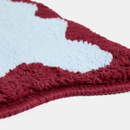 OHS Scallop Edge Tufted Bath Mat - Blue/Burgundy - thumbnail 2