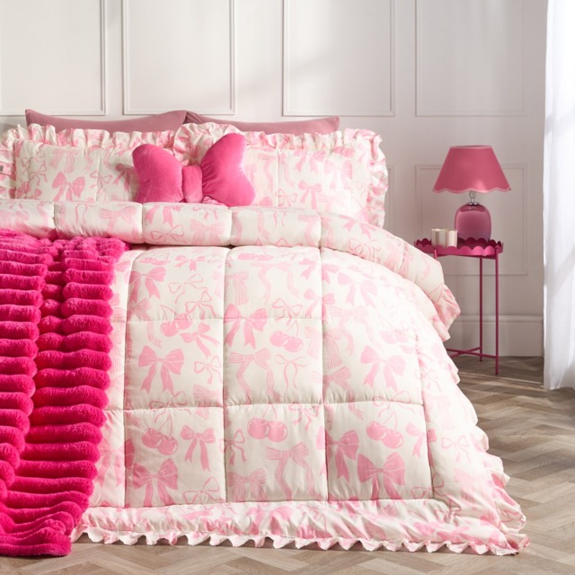 OHS Bow Print Frill Edge Coverless 7.5 Tog Duvet Set, Pink - Double - image 1