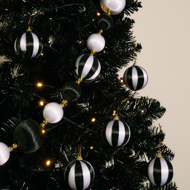 OHS 8 Pack Striped Baubles & Garland Set - Monochrome - image 1