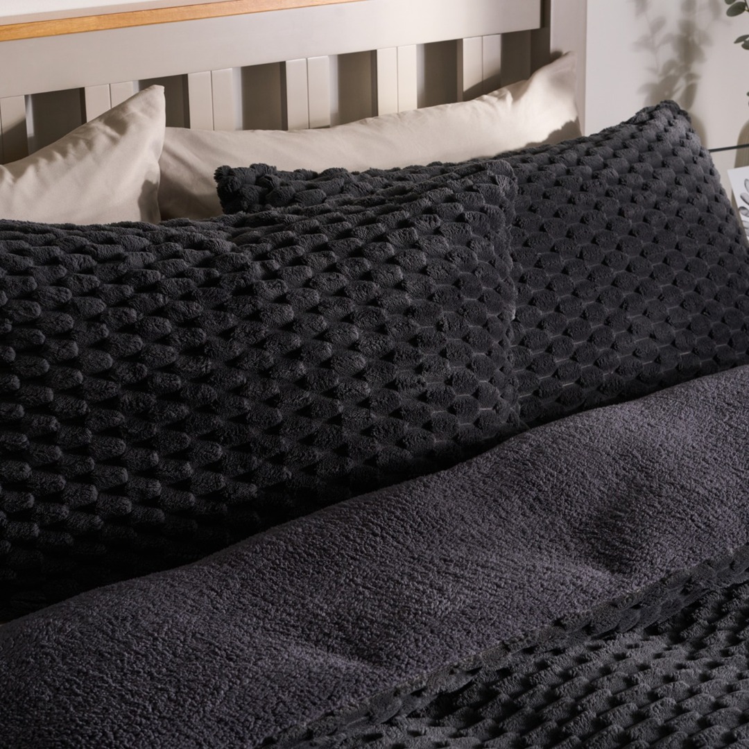 Oake Crinkle Matelasse Duvet Cover Set – Full/Queen, Charcoal, 100% Cotton, 3-Piece