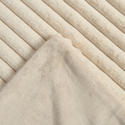 OHS Faux Fur Thick Ribbed Throw, Natural - 150 x 200cm - thumbnail 4