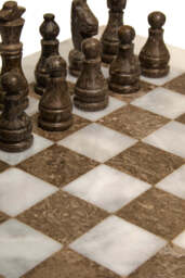 Eleri White & Grey Large Marble Chess Set - thumbnail 4