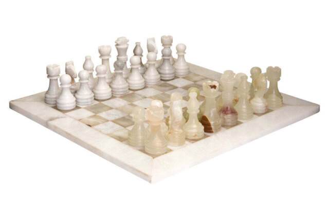 Eleri Carved White Marble & Green Onyx Chess Set