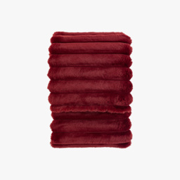 Wrap-up Fur Throw in Merlot