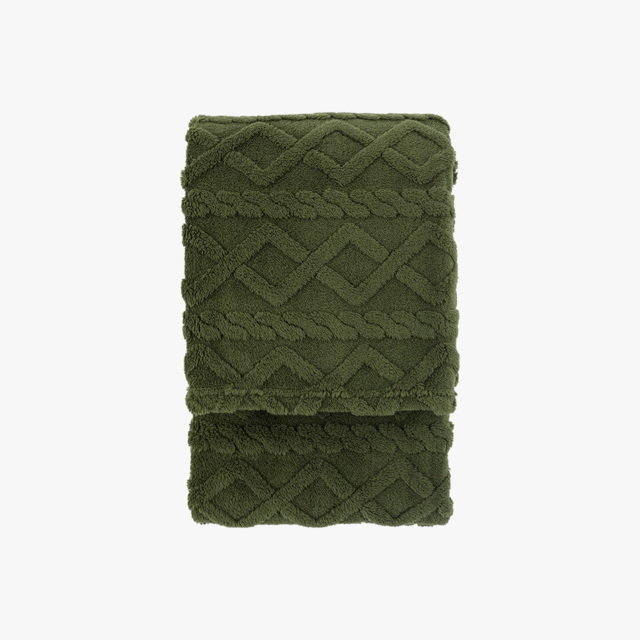 Nordic Woodland Cable Knit Throw in Forest Green