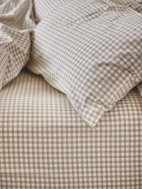 Café au Lait Gingham Washed Cotton Fitted Sheet - Single - Piglet in Bed