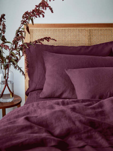 Berry 100% Linen Pillowcases (Pair) - Standard - Piglet in Bed