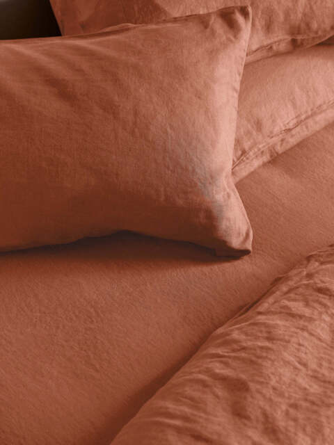 Burnt Orange 100% Linen Fitted Sheet - Single - Piglet in Bed