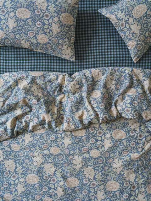 Webbs Blue Double Bough Linen Blend Duvet Cover - Single - Piglet in Bed