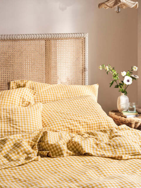 Honey Gingham Linen Blend Pillowcase (Pair) - Standard - Piglet in Bed