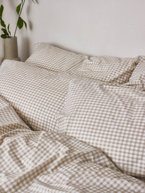 Café au Lait Gingham Washed Cotton Pillowcases (Pair) - Standard - Piglet in Bed