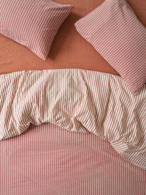 Auburn Red Textured Stripe Cotton Duvet Cover - Single - Piglet in Bed