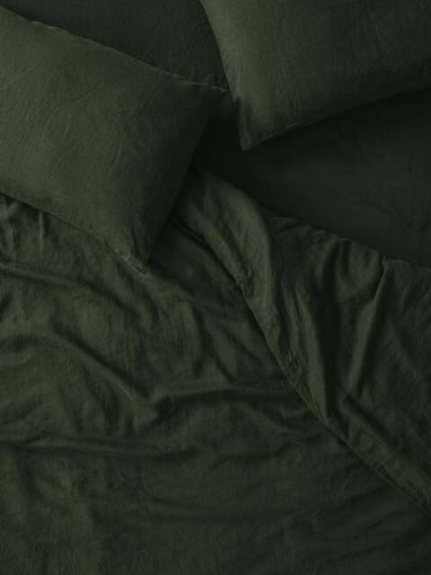 Fern Green 100% Linen Duvet Cover - Single - Piglet in Bed