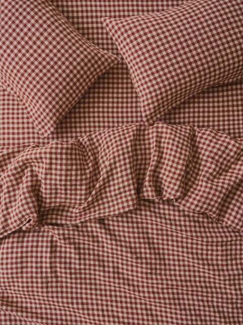 Rhubarb Gingham Linen Blend Duvet Cover - Single - Piglet in Bed