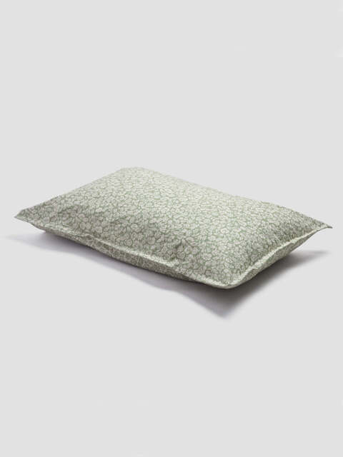 Pear Meadow Floral Cotton Pillowcases (Pair) - Standard - Piglet in Bed