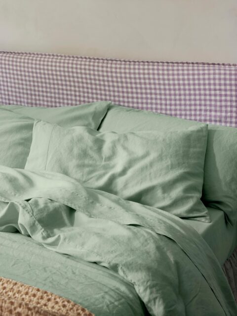 Sage Green 100% Linen Pillowcases (Pair) - Standard - Piglet in Bed