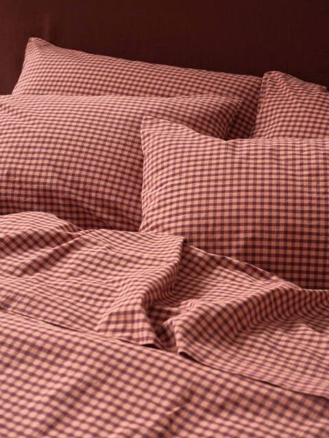 Fig & Blush Pink Gingham Washed Cotton Percale Pillowcases (Pair) - Standard - Piglet in Bed