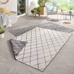 Reversible Indoor-Outdoor Geometric Flatweave Rug - thumbnail 5