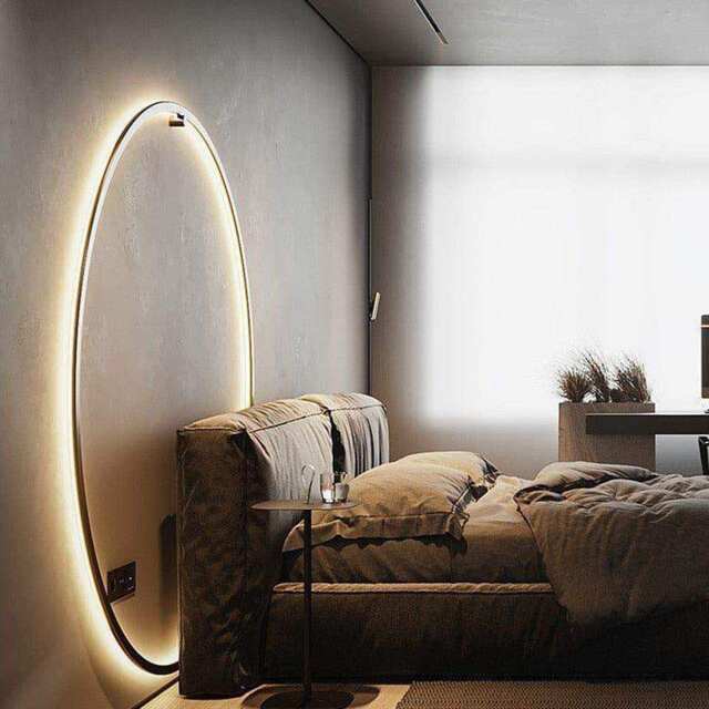 Minimalist LED Wall Ring Light - 50cm Diameter / Warm White (2700-3500K) / Gold