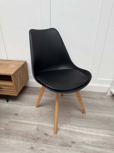 Jamie Tulip Chair - Black - image 1