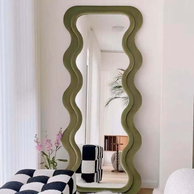Yuzo Mirror - image 1