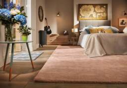 Hush Solid Coral Pink Luxury Rug - thumbnail 3